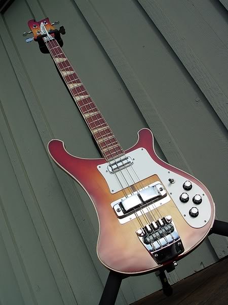 1974 Rick FG 21 frets CBB MOPFWI.jpg