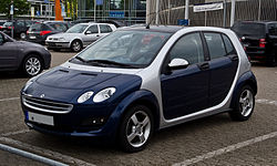 250px-Smart_Forfour_1.3_Passion_(W_454)_–_Frontansicht,_1._Mai_2012,_Ratingen.jpg