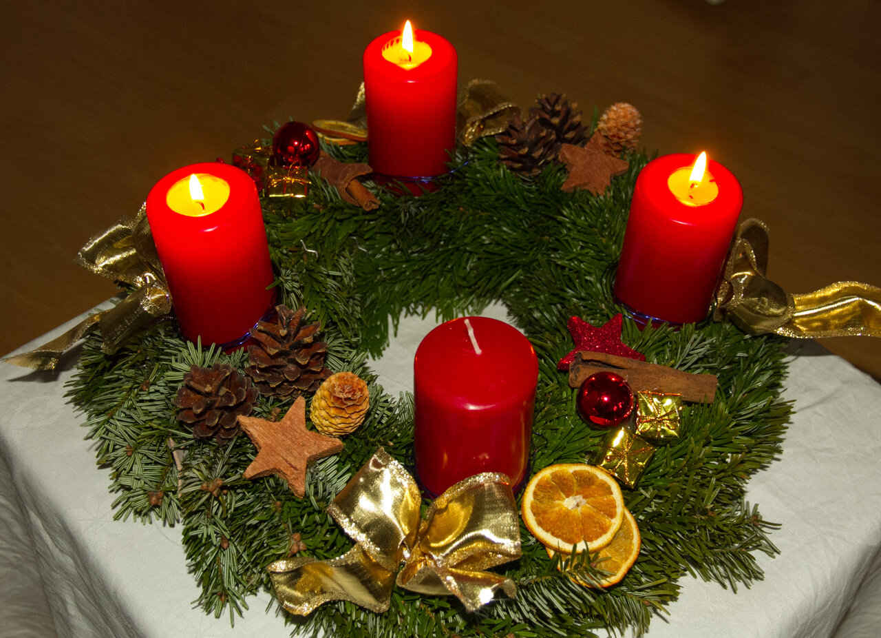 3.Advent-kranz-kerzen-3137929356.jpg