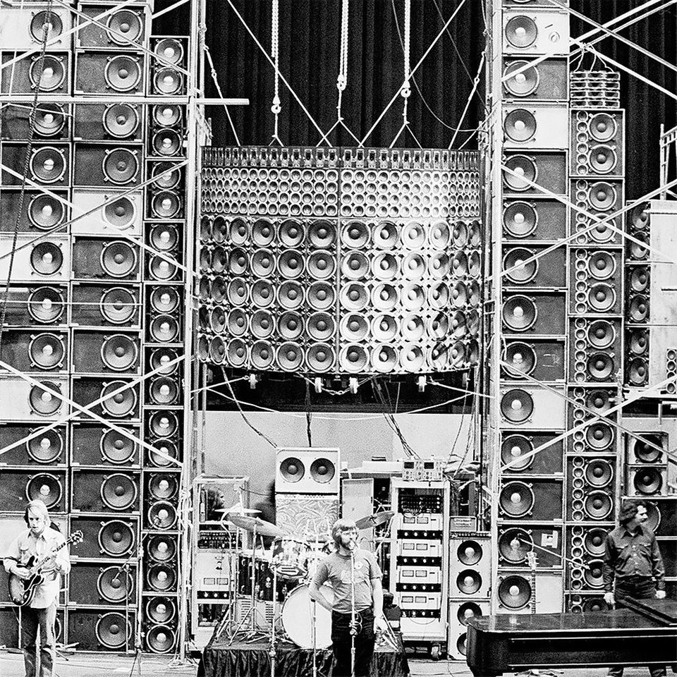 amazing-vintage-photos-grateful-dead-s-wall-sound.jpg