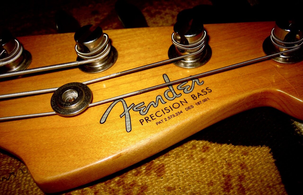 Bass P Headstock.jpg