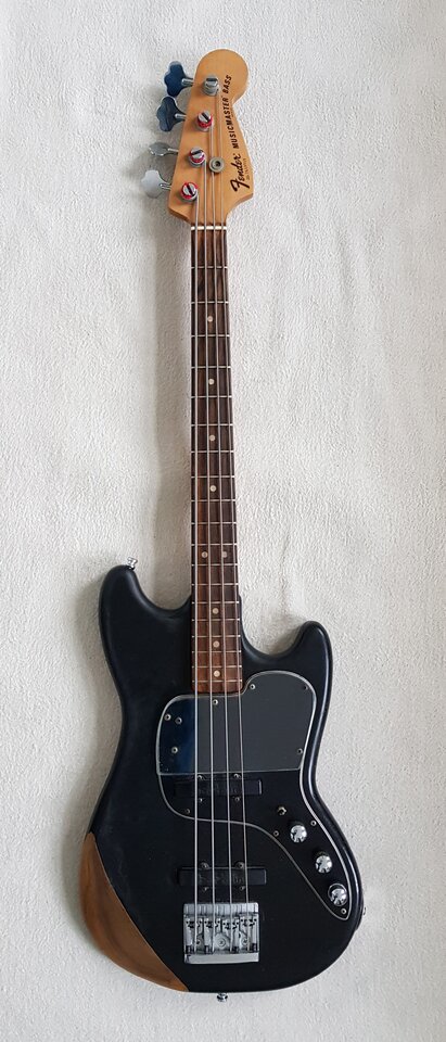 Fender Musicmaster.jpg