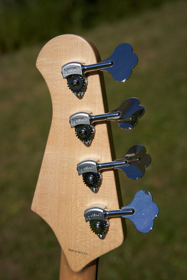 Lakland4414-8.jpg