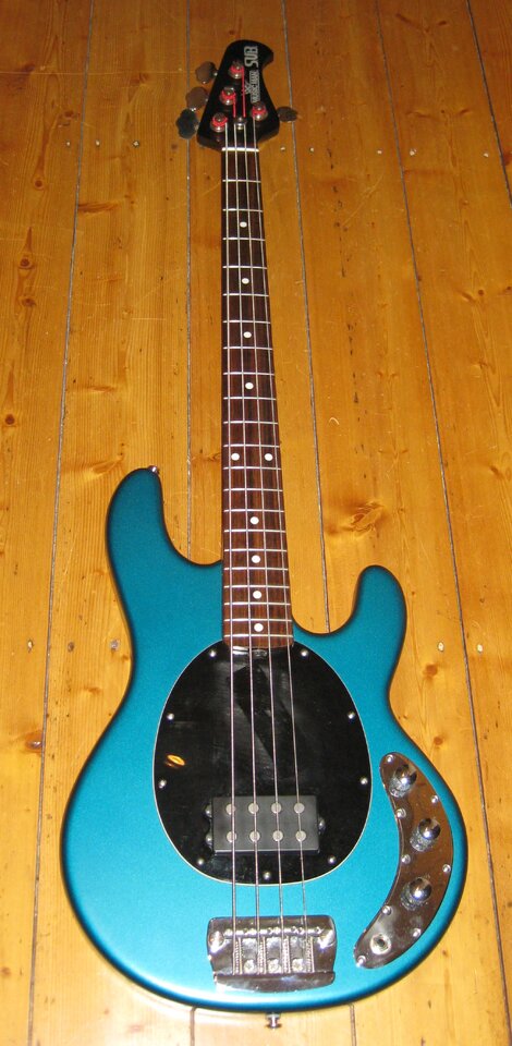 Musicman SUB Stingray.JPG