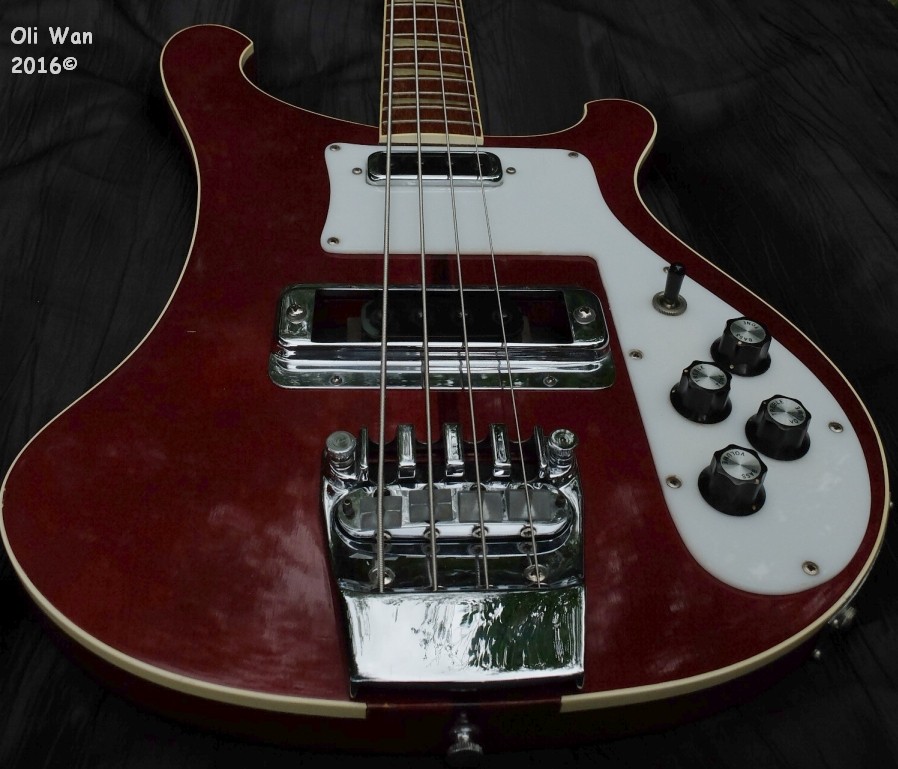 Rickenbacker4001_74_frontkorpus2.jpg