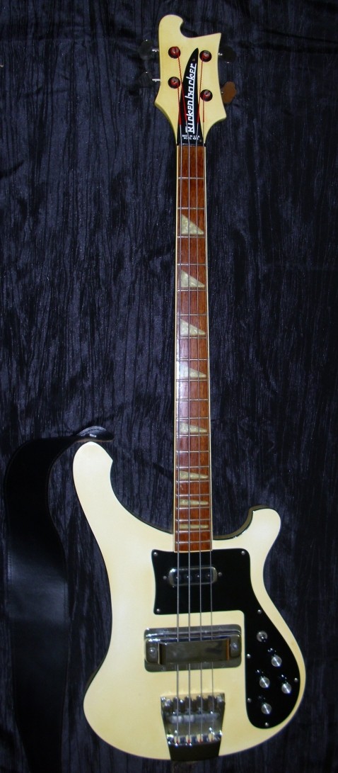 Rickenbacker4001_79_front.jpg