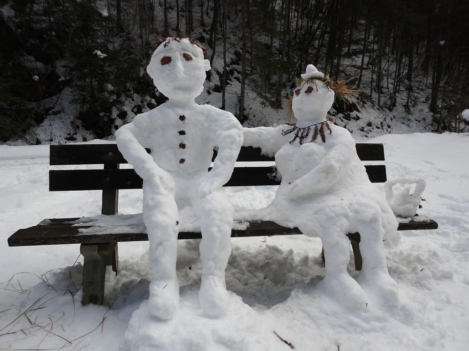 snow-man-996294_960_720.jpg