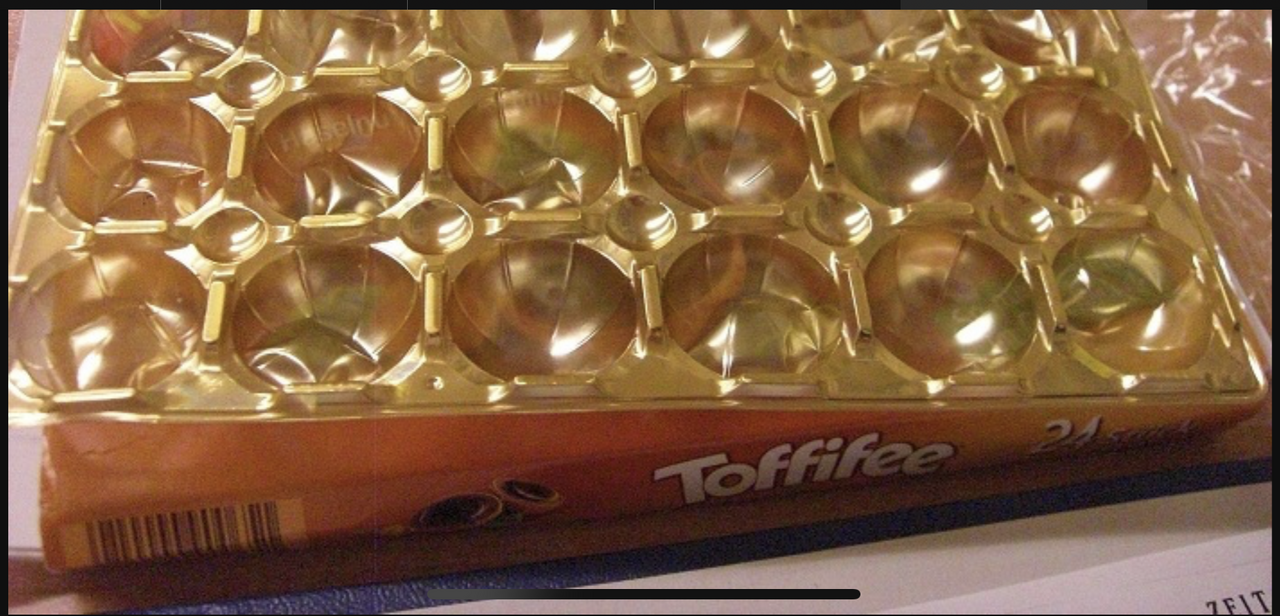 toffifee leer at DuckDuckGo.png.png