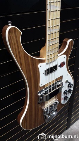 Walnut 4001 2014NAMM.jpg