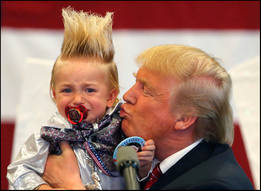 Witz trump_scaring_baby.jpg