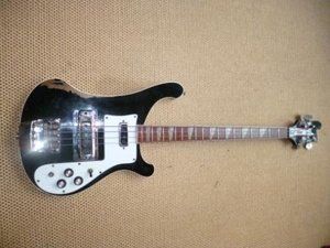 Rickenbacker 4001 - 1.JPG