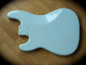 Fender Nate Mendel Refin 02.jpg