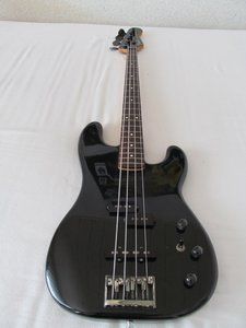 Fender Japan Jazz Bass Special Black.JPG