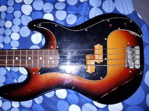 P-Bass Pickguard Schwarz / Tortoise gesucht & gefunden!