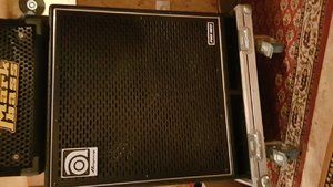 Ampeg PN-410HLF ink. Case mit Rollen