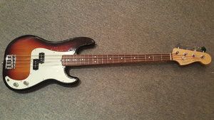 *verkauft* Fender American Professional Precision Bass mit "Soundfile"