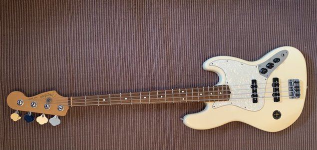 1999 Fender Bass