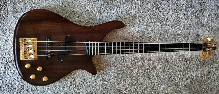 Bass Collection SGC Nanyo SB460 4 Saiter