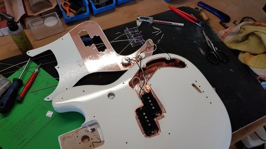 Fender Preci Arbeiten.jpg