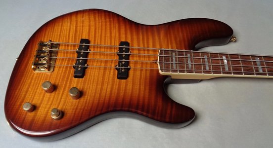 Suche: FENDER Jazz Bass 5-string