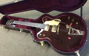 Gretsch G6122 1962 Chet Atkins Country.jpg