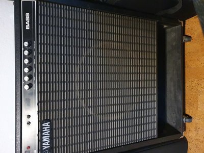 Yamaha 115B Bass Amp