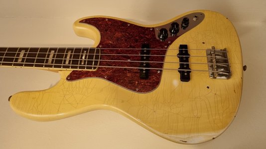 Suche Koffer für Fender Jazz '69