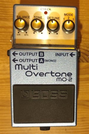 Boss MO-2 Multi Overtone