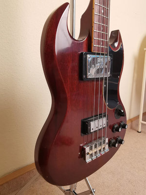 GibsonEB304.jpg