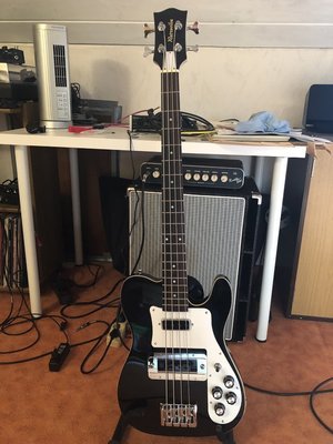 Retrovibe T32 Bass - Spottpreis ;) - Verkauft