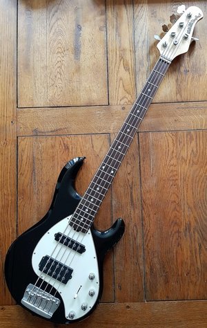 Musicman Sringray HS 5