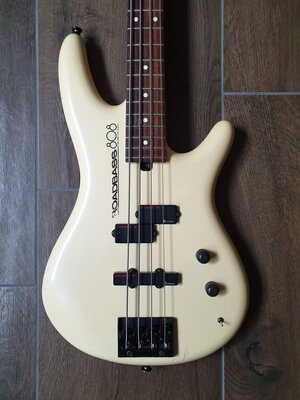 Ibanez Road Bass RB 808 LE polarweiss