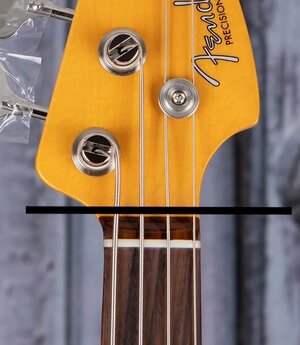 Fender-American-Vintage-II-1960-Precision-Bass-Guitar-Daphne-Blue-22127-6_1600x1600 Kopie.jpg