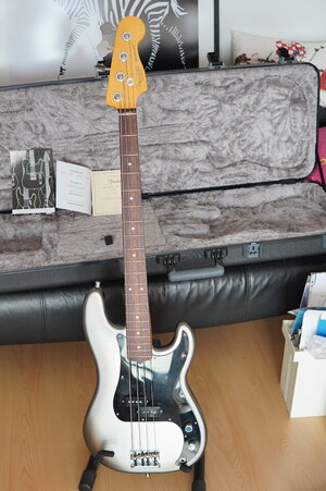 Fender American Pro II Precision Bass Farbe Mercury