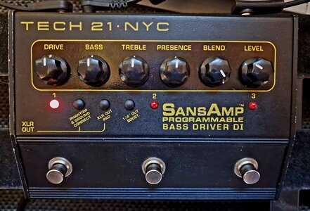 PRICEDROP❗Tech 21 SansAmp Programmable Bass Driver DI