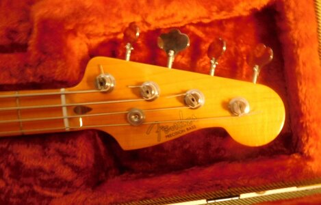 Fender Precission Classic Bass 50s6.JPG