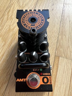 AMT Electronics Bricks O-Bass