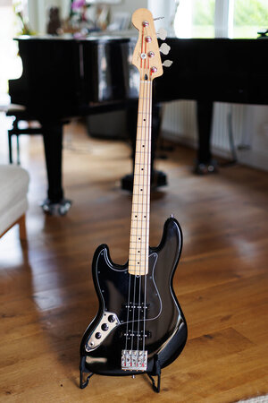 Lefty Fender Player Jazzbass mit vielen Upgrades (CS60 Pickups, Himass-Bridge, ...)