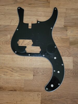 Fender Precision Bass Pickguard