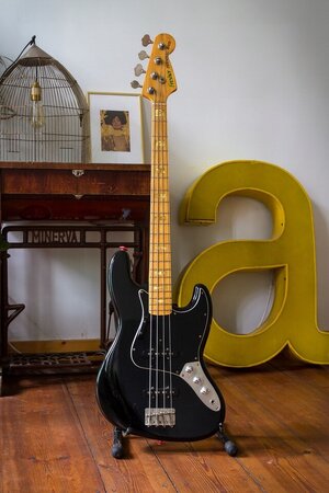 SUCHE: Fresher Personal Bass Jazz Bass 1980 Schwarz & Maple Neck