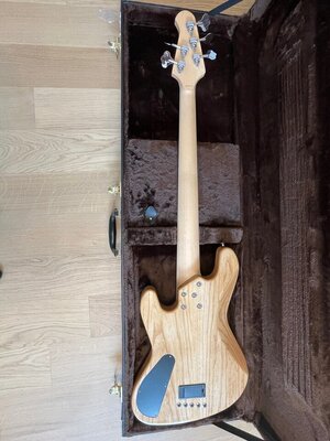 Lakland_5560 (8).jpg