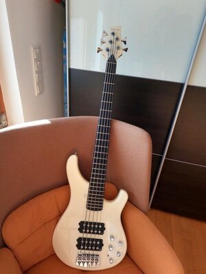 Sandberg Basic Ken Taylor V Signature Bass Cream White