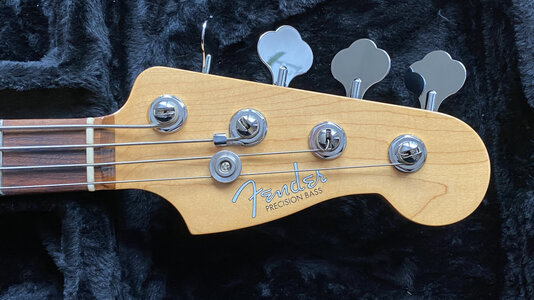 [SUCHE] Fender Custom Shop Postmodern P-Bass