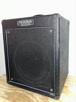 MESA BOOGIE Walkabout Scout 300W Basscombo