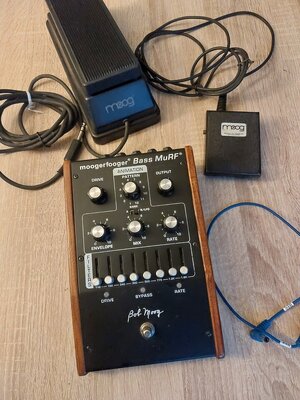 Moog MF-105B Moogerfooger Bass MuRF (incl. Expression pedal & Footswitch!)