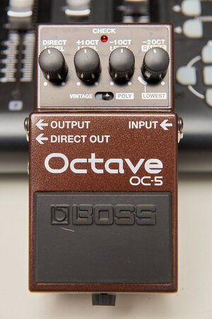 Boss OC5 Octaver für Bass und Gitarre, neuwertig, Kaufdatum 07.23