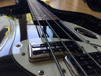 Duesenberg D-Bass_med_ - 4.jpg