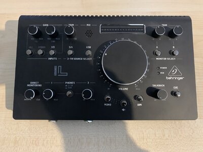 [Verkaufe] Behringer Studio L Recording Interface in OVP / Klon vom Mackie Big Knob (B-Stock)