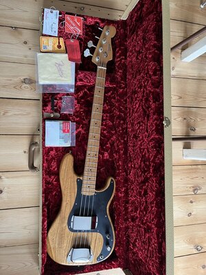 Fender American Vintage Roasted Ash 58 Precision Bass