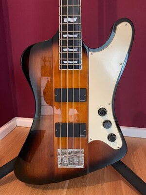ESP LTD Phoenix 1004 Bass Thunderbird